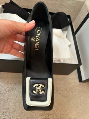 CHANEL 26S Black and Ivory Leather Square-Toe Pump with Gold CC 37.5